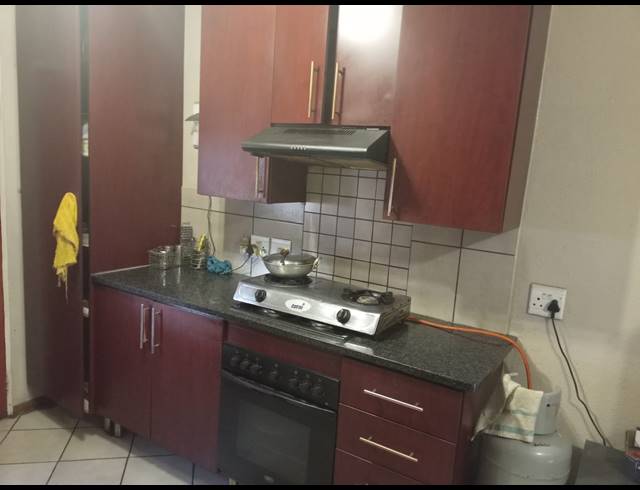 2 BEDROOM TOWNHOUSE FOR SALE IN ALBERTSDAL